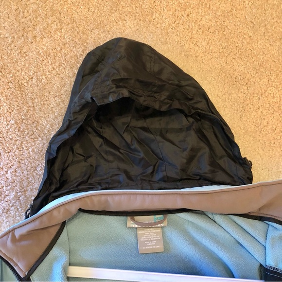 Free Country softshell jacket. - Picture 11 of 14